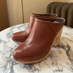 Warm Chestnut Brown Dolce Vita Leather + Wood Clogs